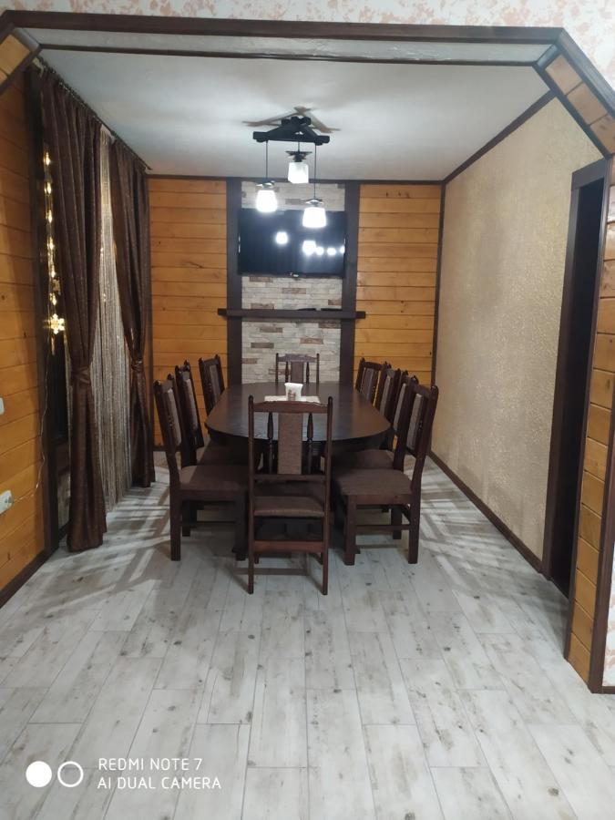 Котедж Кресаня Mîkulîciîn Exterior foto